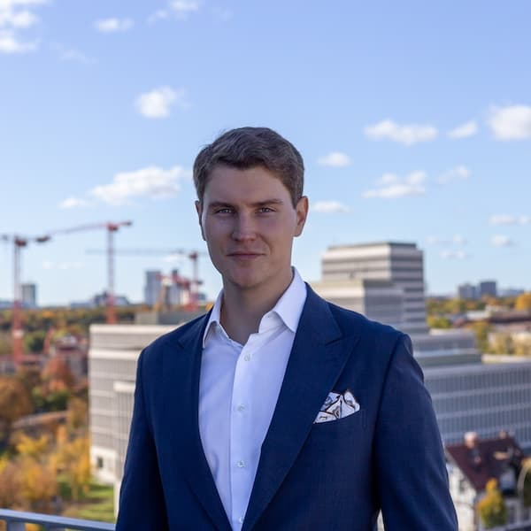 Daniel Petrov – Velocity Real Estate