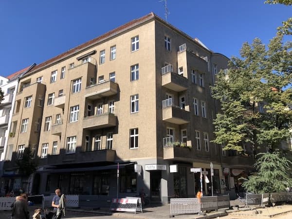 Wohn- und Geschäftshaus – Berlin–Neukölln